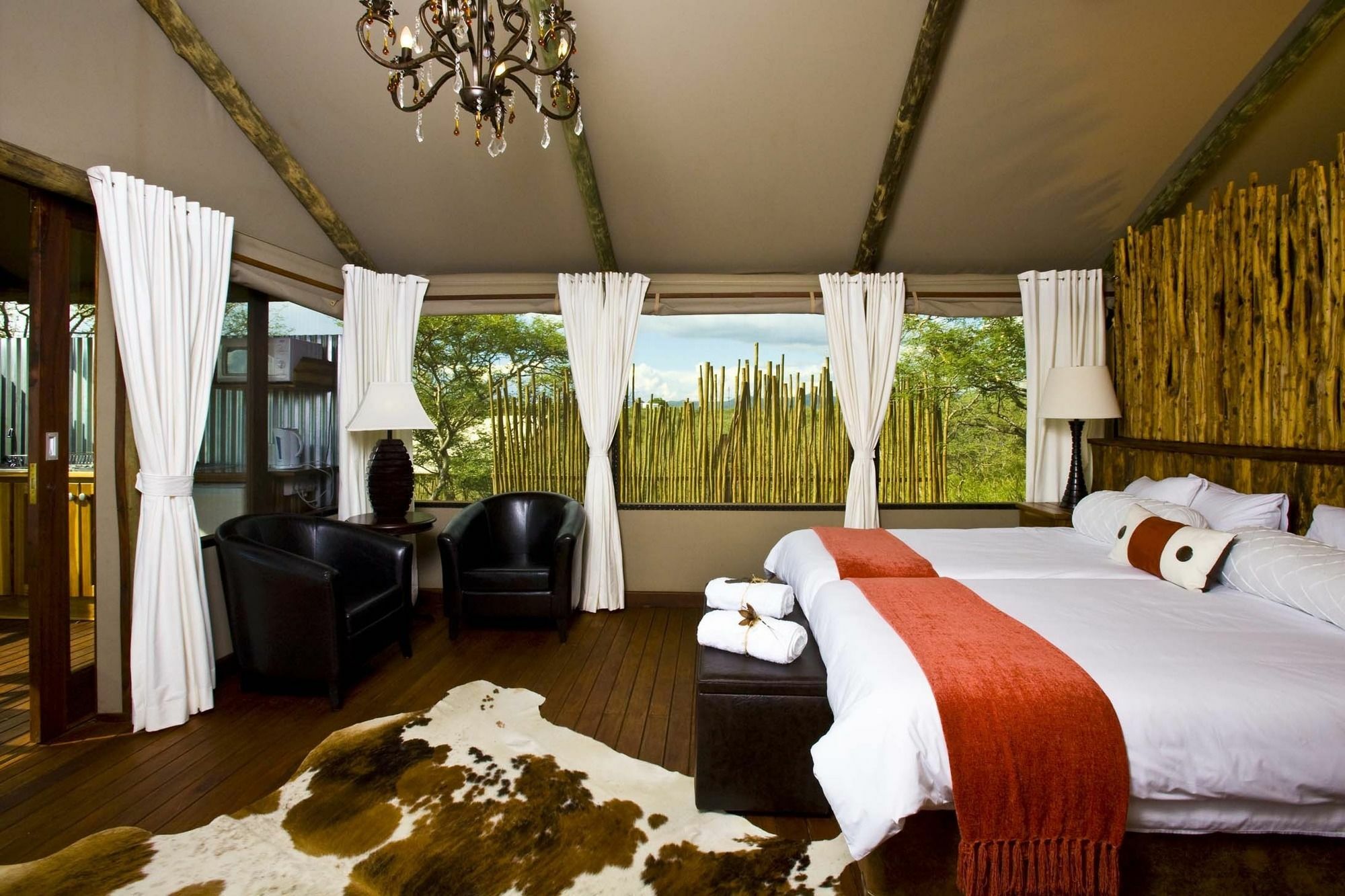 Windhoek Self-Catering Game Camp Dobra Екстериор снимка