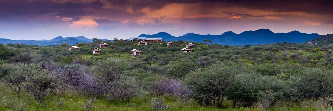 Windhoek Self-Catering Game Camp Dobra Екстериор снимка